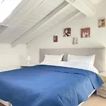 Loris Central Apartment